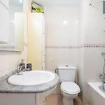 Apartamento En Barrio Tipico: Experiencia Local. Адехе