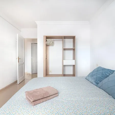 Apartamento En Barrio Tipico: Experiencia Local. Apartment Costa Adeje (Tenerife)